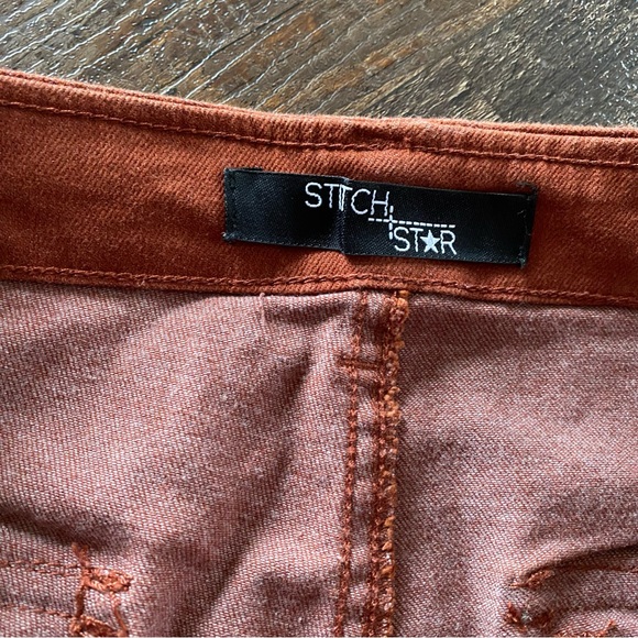 Stitch Star Ankle Pants - Picture 9 of 10